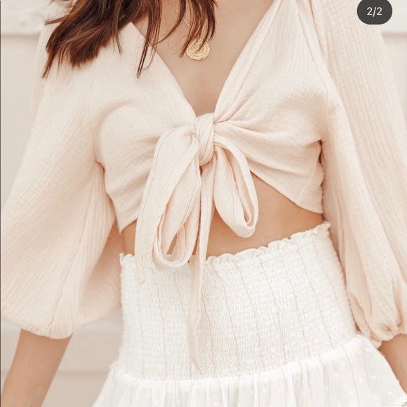 Boutique Blush Crop Top - Picture 2 of 10